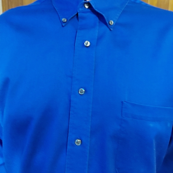 Izod Easy Care Blue Cotten Button Up Dress Shirt - Picture 6 of 8